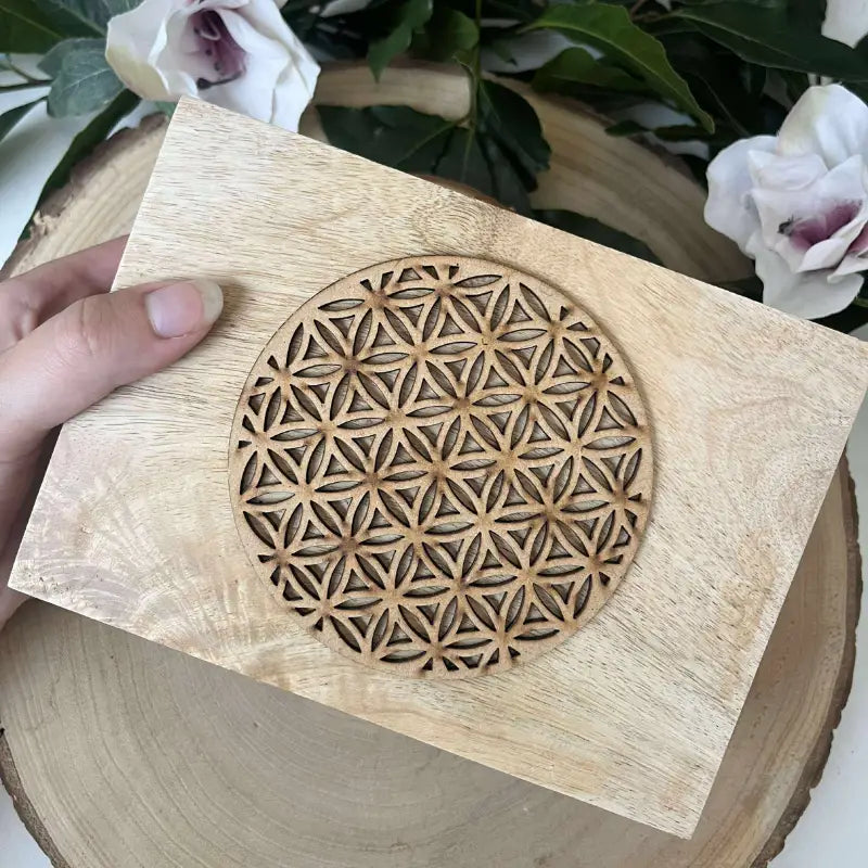 Boîte Bois Unique avec Fleur de Vie - boite en bois unique