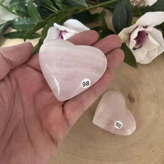 Gros Cœur en Quartz Rose – Brésil - 98 - pierre coeur
