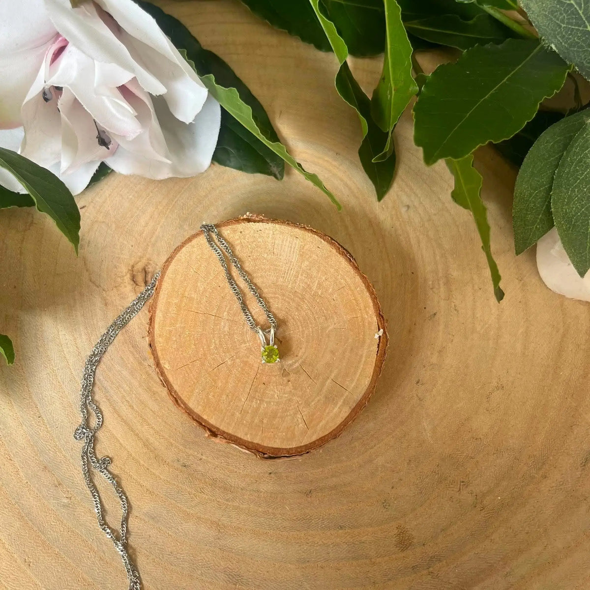 Pendentif Mini Cercle avec Pierre Péridot