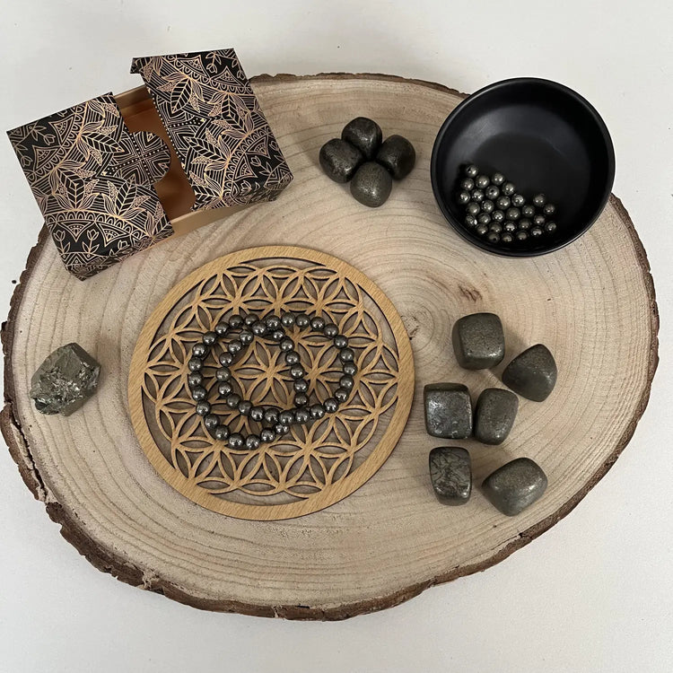 Collection Éclat de Pyrite Naturelle avec pierres et accessoires en bois pour l'énergie positive