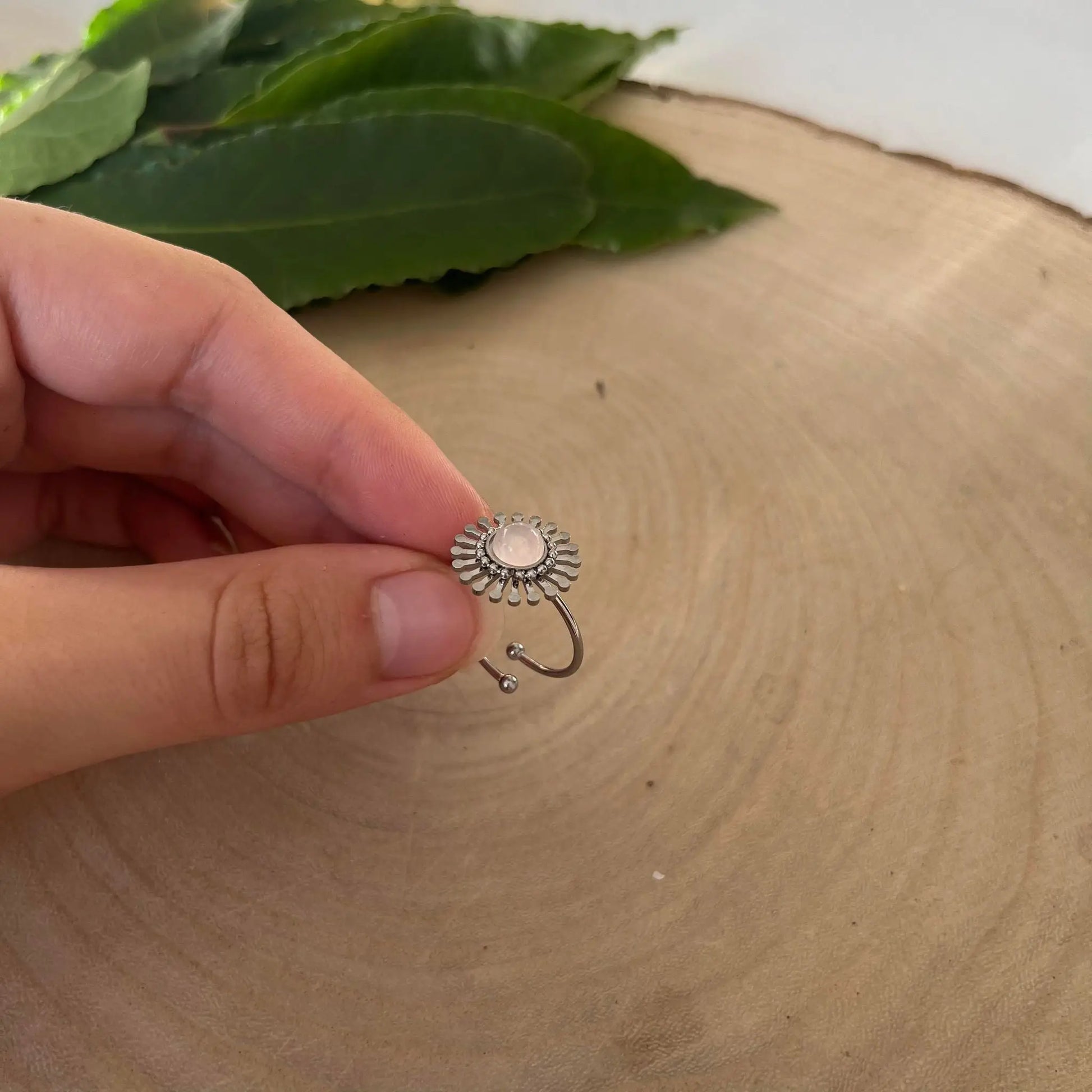 Bague ajustable Fleur avec Pierre Naturelle - bague