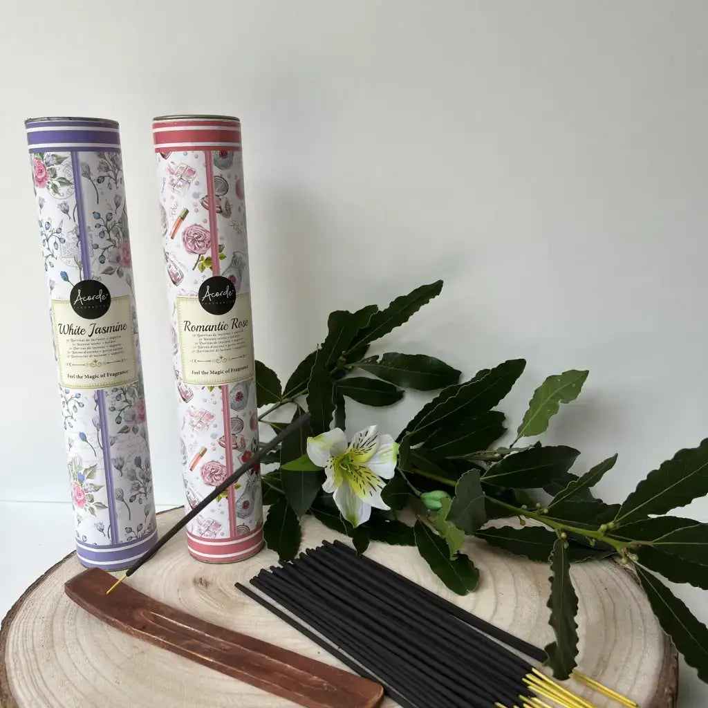 Bâtonnets d'Encens Indiens Aura de Roche avec support en bois et fleurs pour aromathérapie