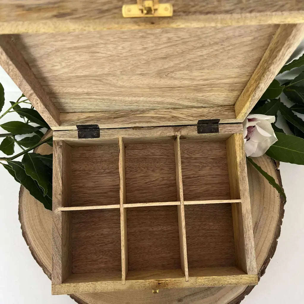 Boîte en Bois Fleur de Vie – Gravure en Bois de Manguier