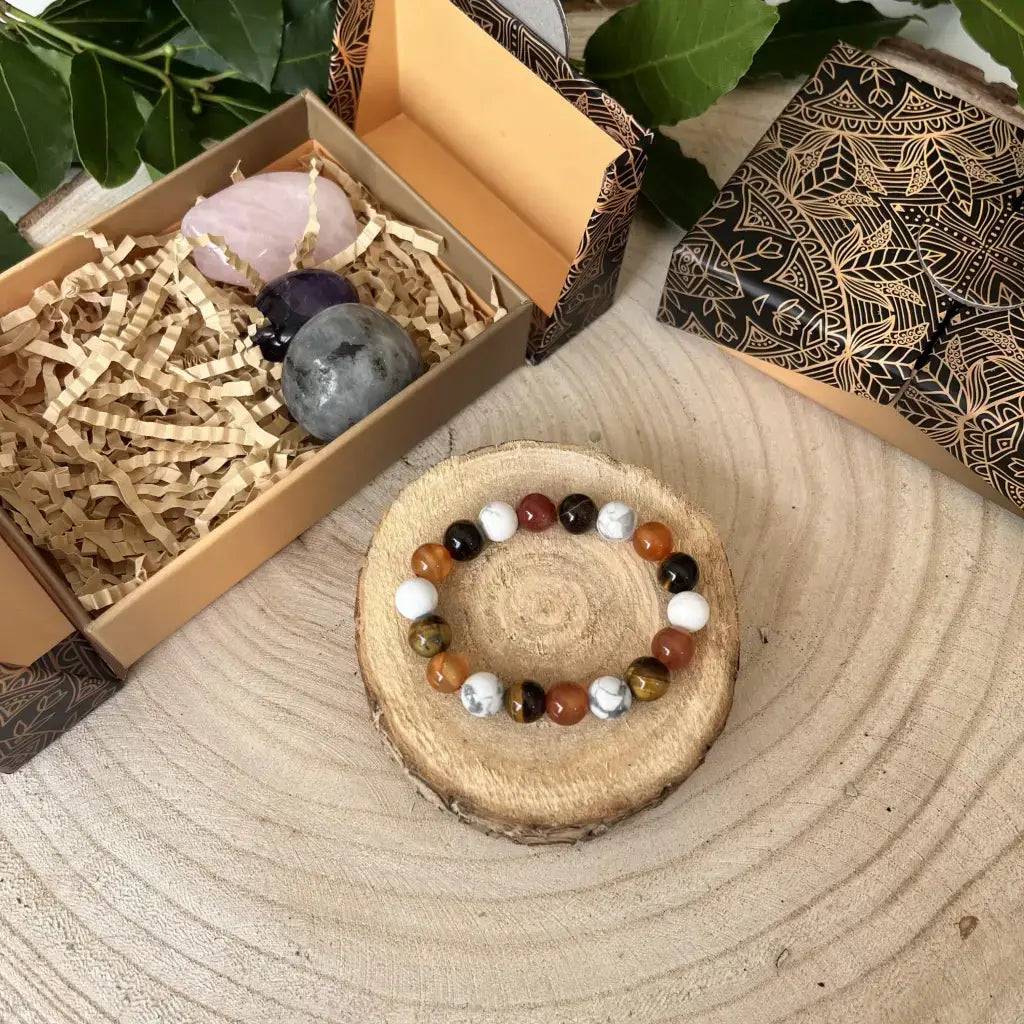 Box Confiance en Soi Pierres Naturelles avec bracelet en perles multicolores et pierres naturelles dans boîte décorative