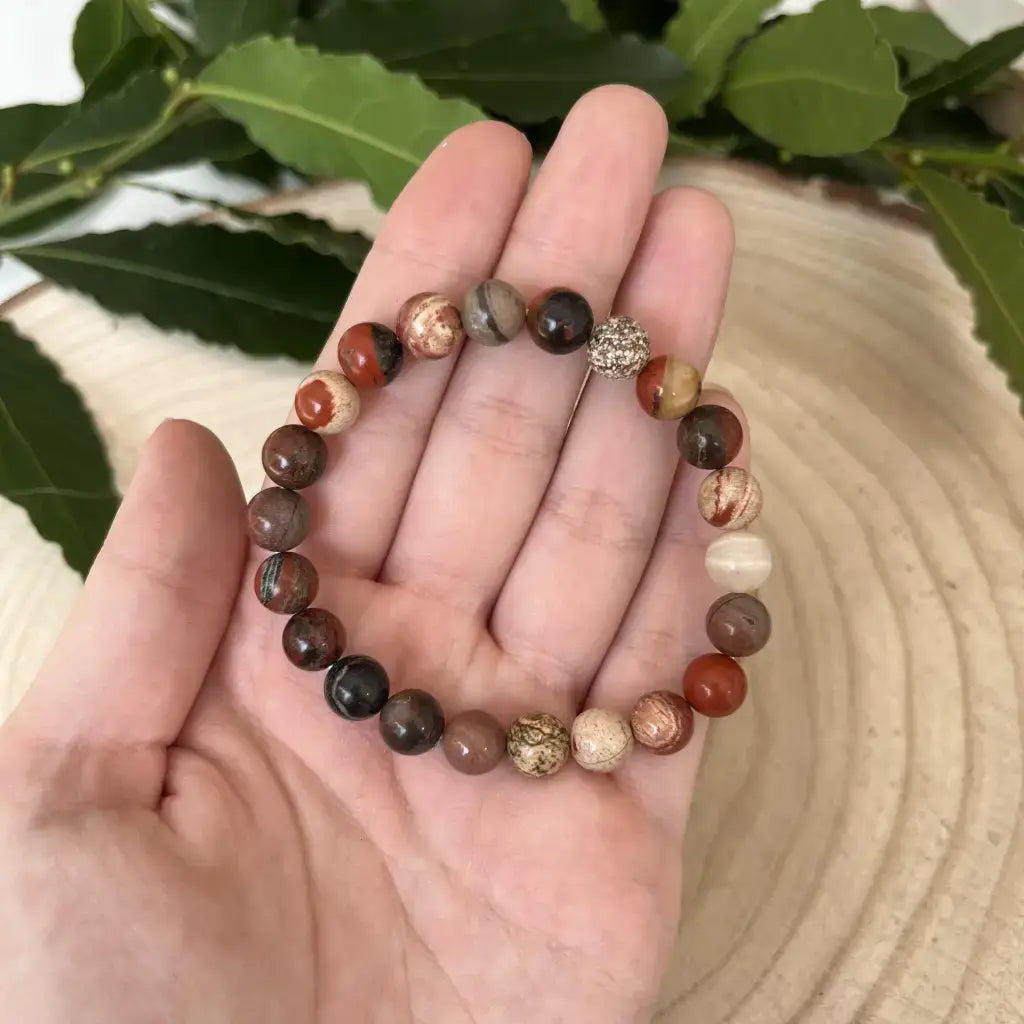 Bracelet Jaspe Rouge en perles colorées, parfait pour ajouter une touche naturelle à votre style