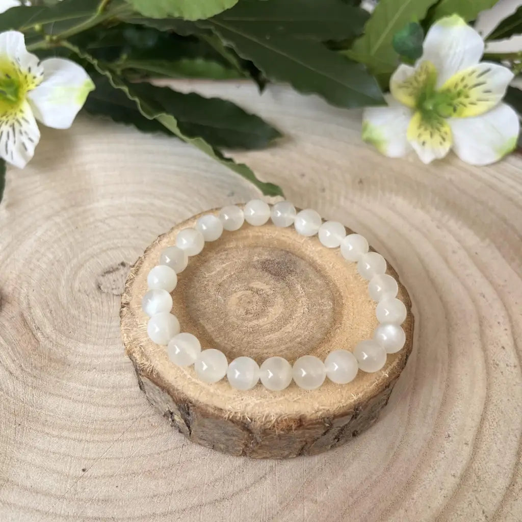 Bracelet pierre de Lune: Énergies féminines et élégance -