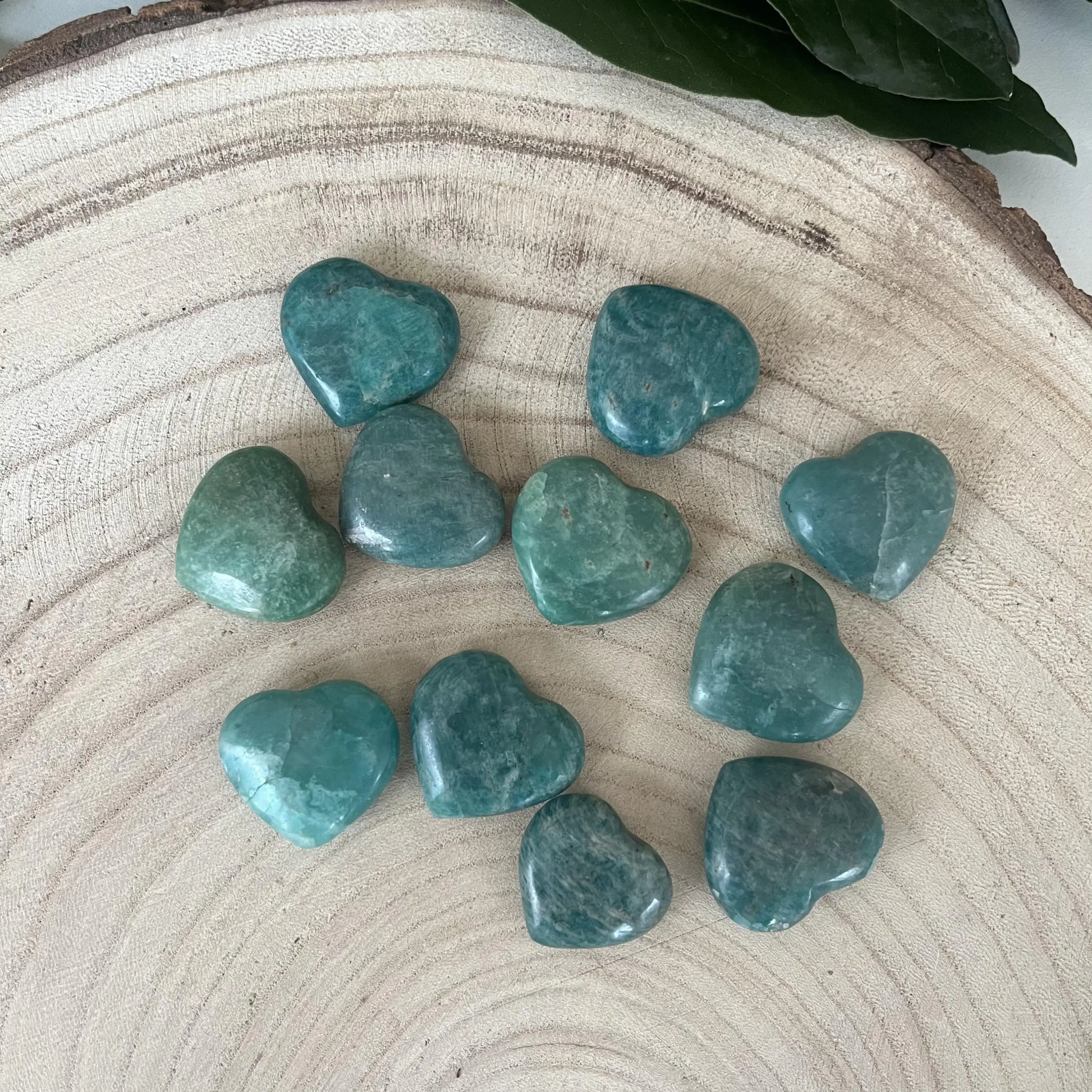Pierre Amazonite Façonnée en Cœur: Un Trésor de Sérénité