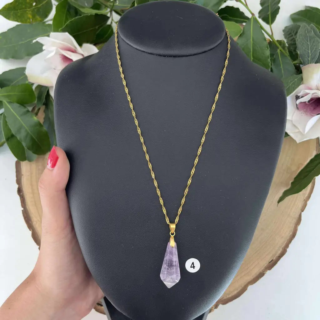 Collier Améthyste Petit Cône – Apaisement et Élégance