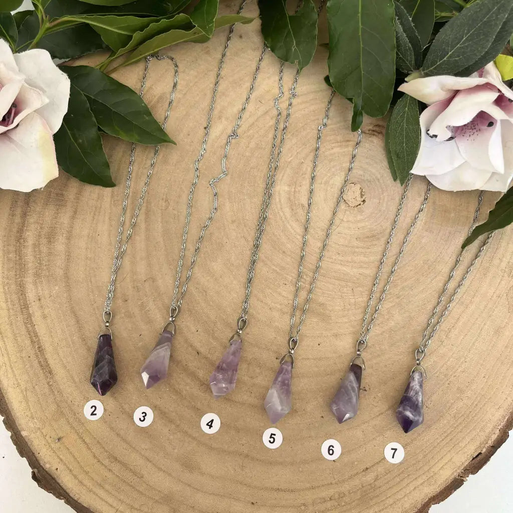 Collier Améthyste Petit Cône – Apaisement et Élégance