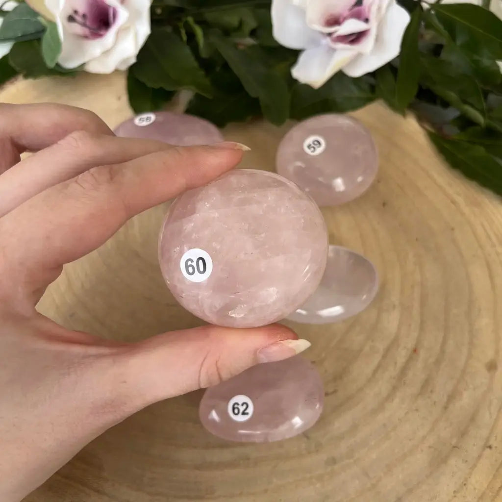 Galet en Quartz Rose – Pierre d’Amour et de Douceur - 60