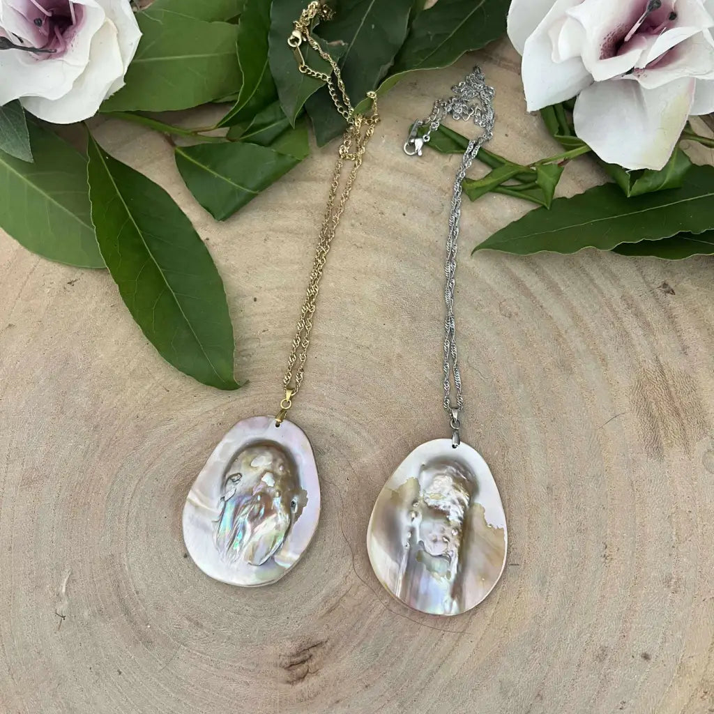 Pendentif Huître Perlière en Nacre Naturelle Collier