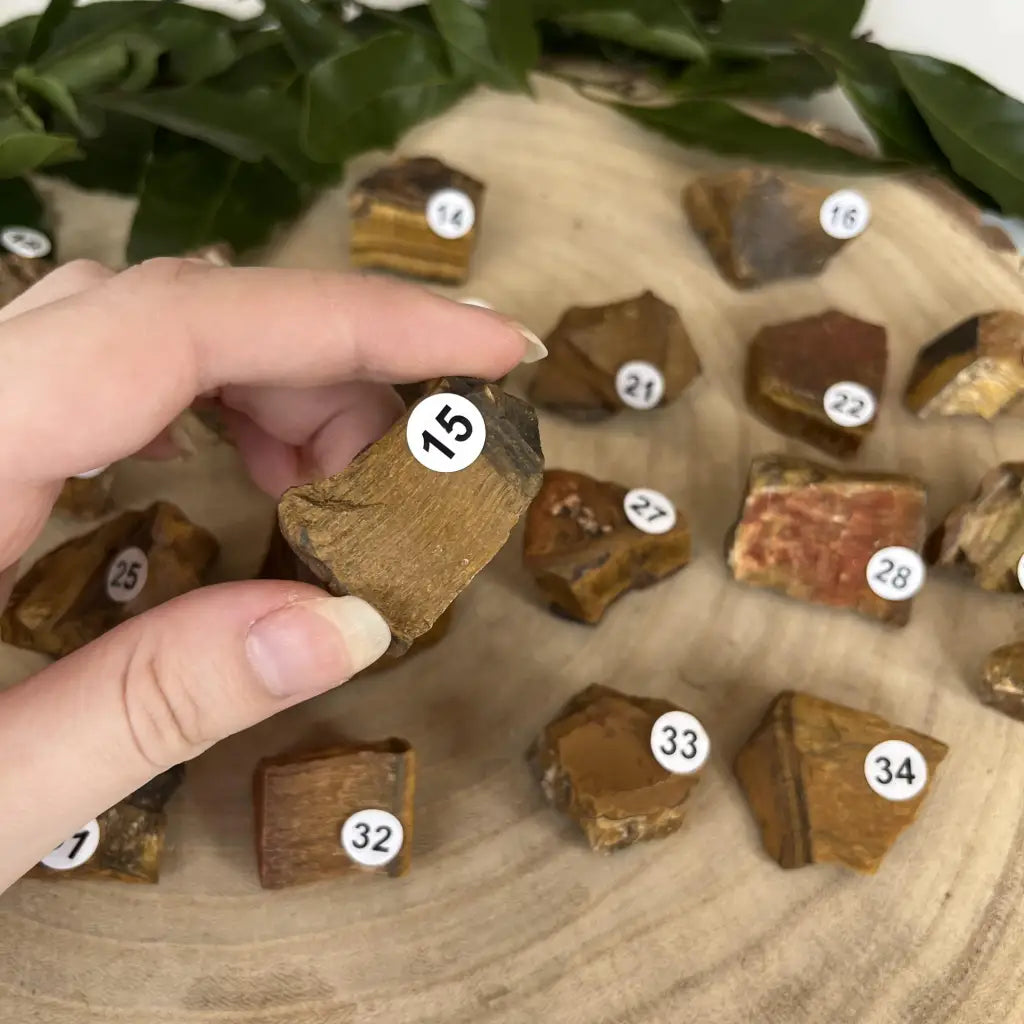 Pierre brute Œil de Tigre – Protection et confiance en soi