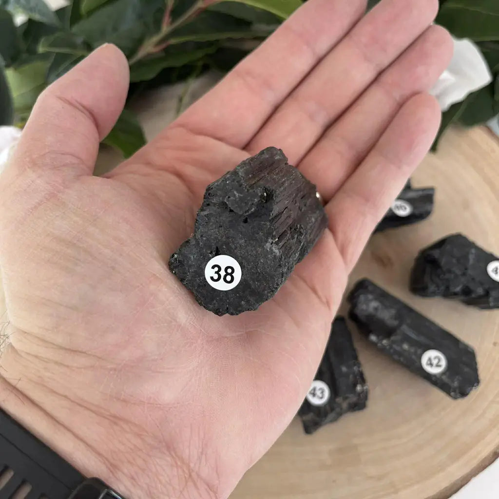 Pierre Brute Tourmaline Noire et Sa Force Naturelle - 38
