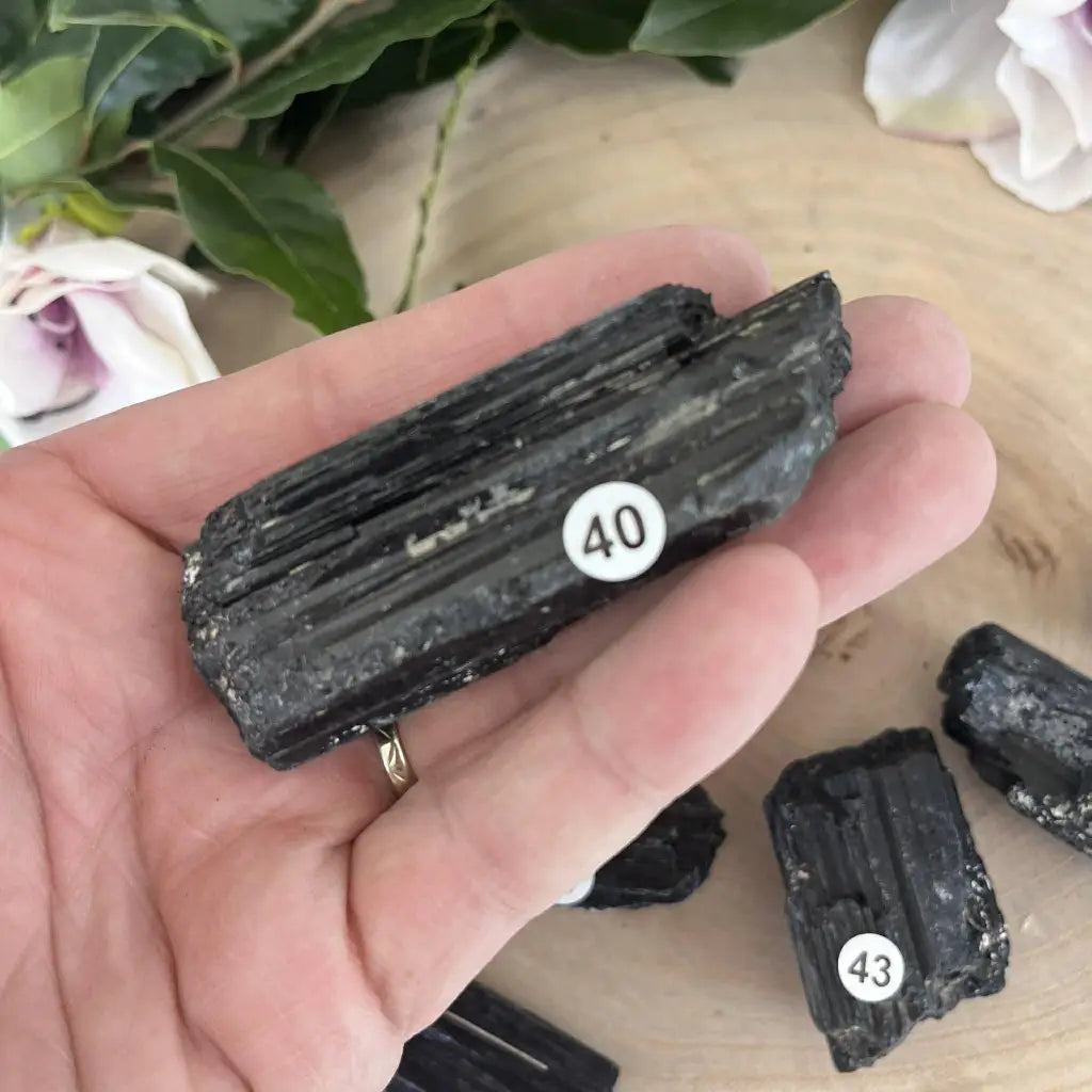 Pierre Brute Tourmaline Noire et Sa Force Naturelle - 40