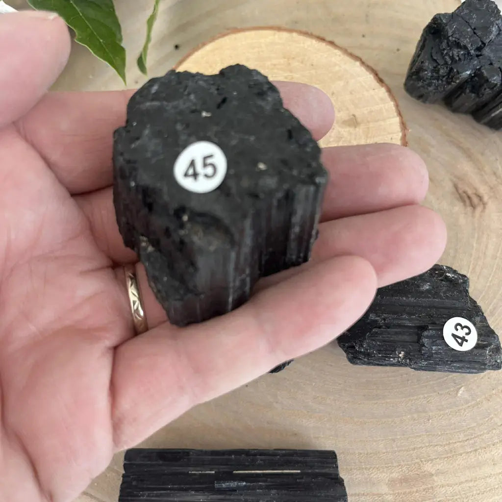 Pierre Brute Tourmaline Noire et Sa Force Naturelle - 45
