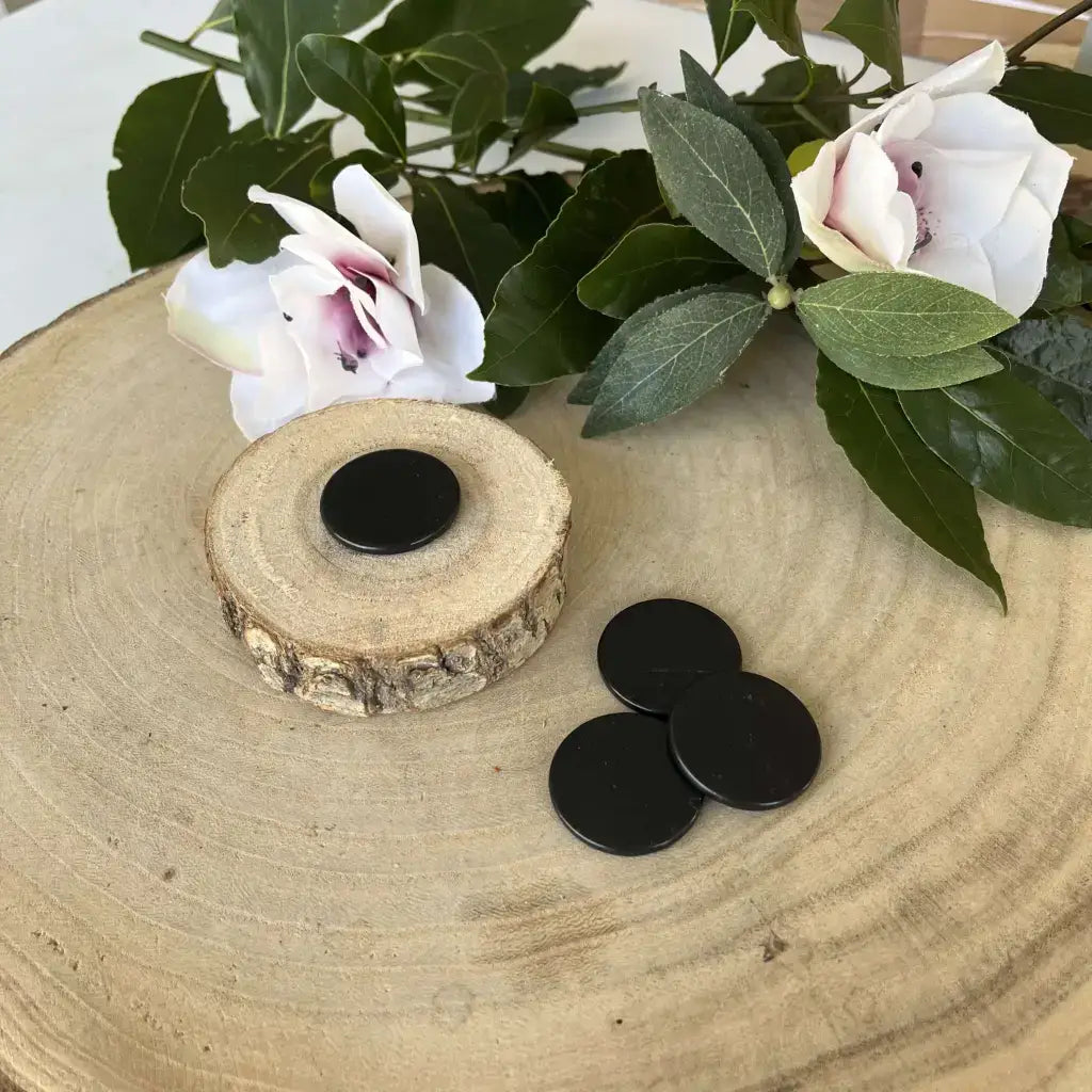 Plaque shungite pour Téléphone, design élégant en pierre noire, parfaite pour protéger votre appareil