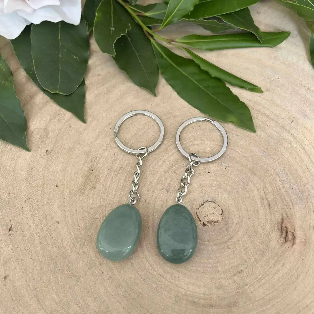 Porte-clés en Aventurine Verte avec motif ovale en pierre naturelle et attache en métal
